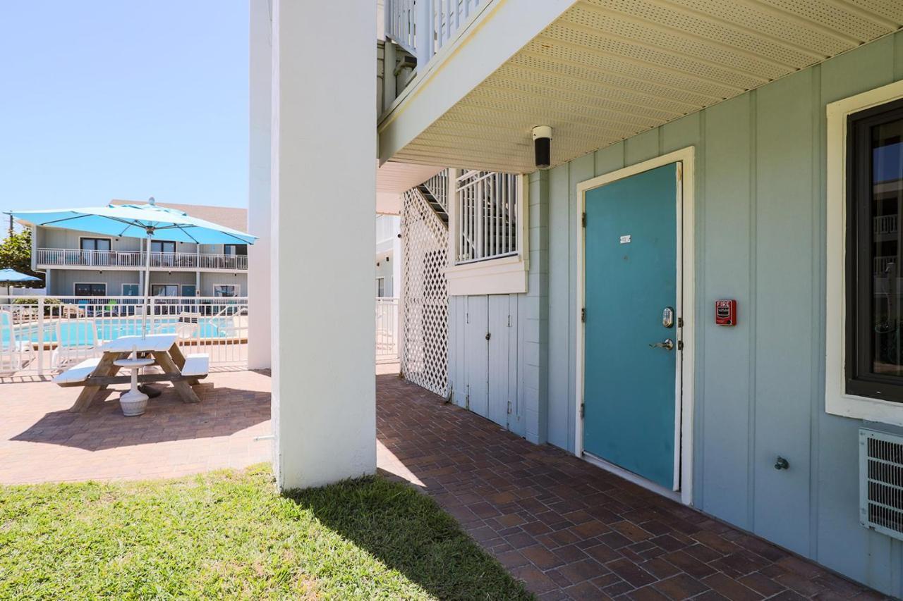 Coastal Waters Hotel New Smyrna Beach Exterior photo